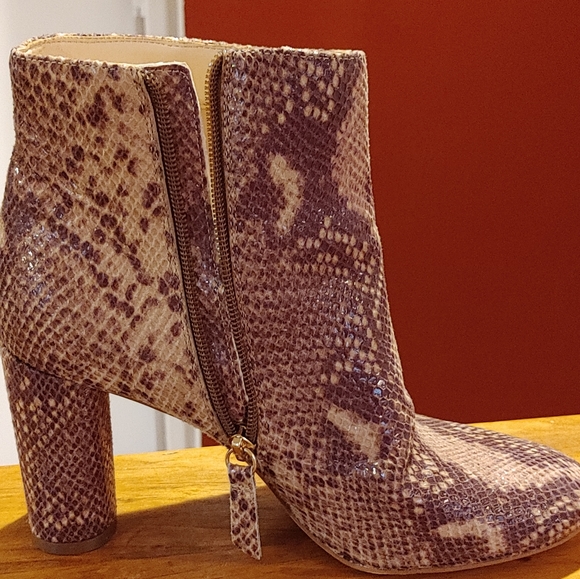 Snake skin boots - Picture 2 of 2